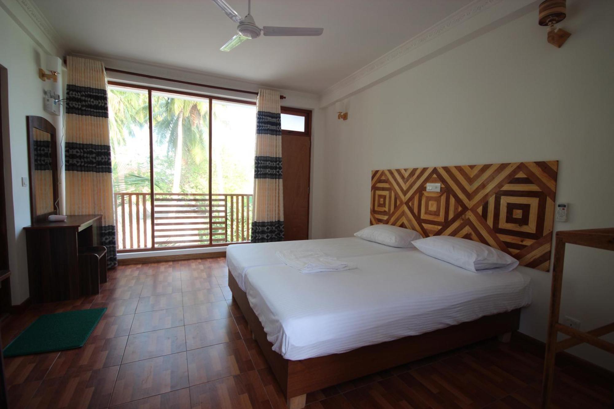Seena Inn Fulidhoo Buitenkant foto